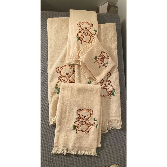 Vintage Koala Bears Bathroom Towels lot of 5 by Aquarius by Zodiac - Picture 5 of 6